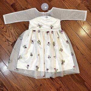Little Girl Dress, Never worn. Like new. Ivory. Ele Story Brand. Size 6/7
